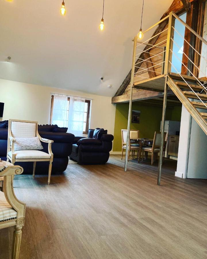 Le Carrosse, La Diligence, Centre Saint Jean De Losne Tarif 2Pers 1 Chambre, Tarif 4 Pers 2 Chambres المظهر الخارجي الصورة